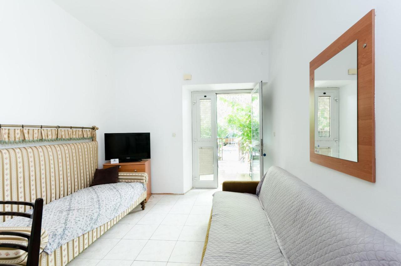Apartments Massimo Ровінь Екстер'єр фото
